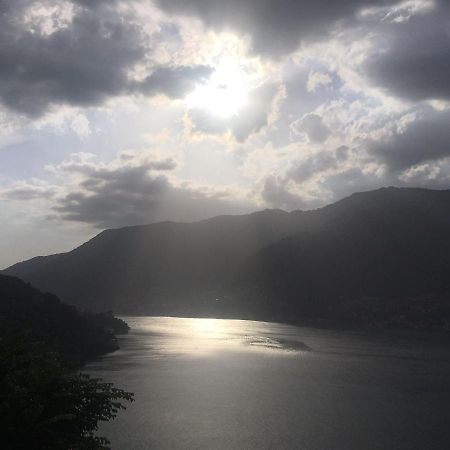 Top Lake View Faggeto Lario Exterior foto